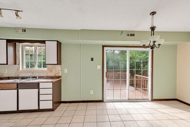 107 Brenda Dr, Jacksonville, NC 28546 - photo 7