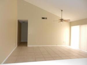 1020 Summit Place Cir unit B, West Palm Beach, FL 33415 - photo 4