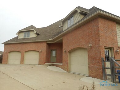 Side View with Garages