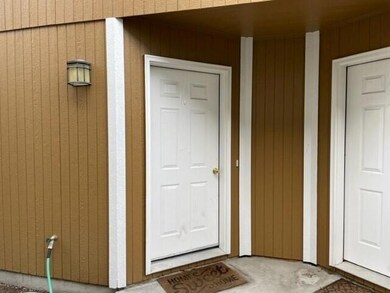 1909 SW Canyon Dr, Redmond, OR 97756 - photo 4