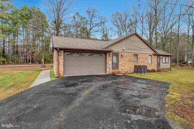 14800 King Charles Dr, Swan Point, MD 20645 - photo 7