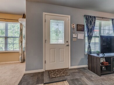 807 N 8th St, Sapulpa, OK 74066 - photo 6