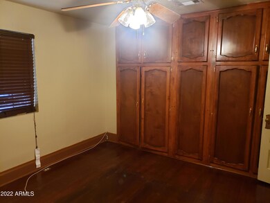 10th st bedroom