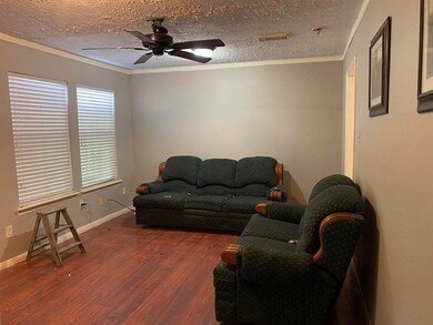 6811 Carothers St, Houston, TX 77028 - photo 7