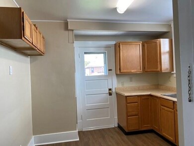 556 Spruce Ave, Sharon, PA 16146 - photo 5