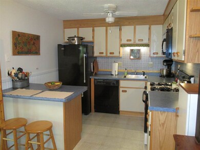 25 Bramber ii, Rochester, NH 03867 - photo 4