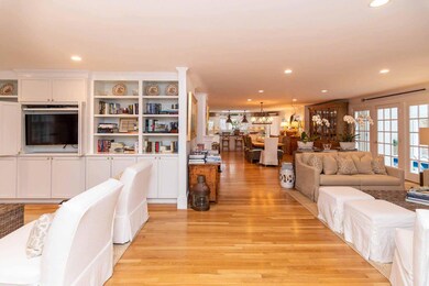 22EBR-LivingArea2-2