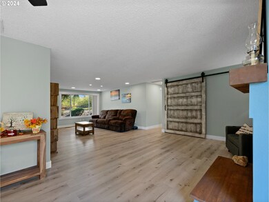 Dining Room-Ceiling Fan