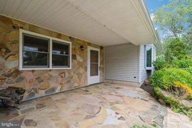 168 Oak Creek Rd, East Windsor, NJ 08520 - photo 3