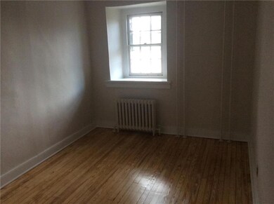 120 W Center St unit Castle Bldg, Nazareth, PA 18064 - photo 5