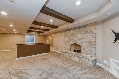 610 N Wright St, Naperville, IL 60563 - photo 3