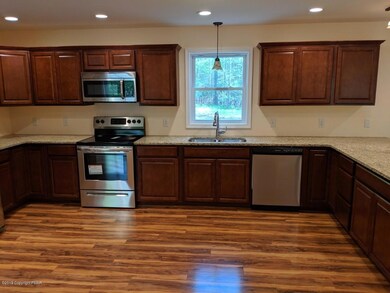 148 Pine Hollow Rd, Saylorsburg, PA 18353 - photo 4