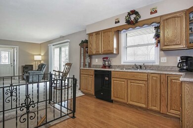 56276 Sage Rd, New Carlisle, IN 46552 - photo 6