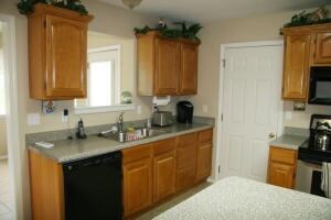 Int- kitchen (2)