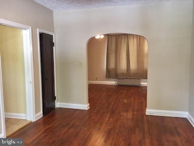 371 Marydell Rd, Baltimore, MD 21229 - photo 7