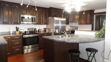 801 E 9th St, Auburn, IN 46706 - photo 2