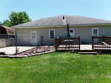 46150 Wyoming Ave, East Liverpool, OH 43920 - photo 4