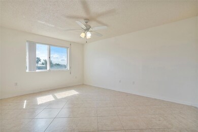 Main/Master bedroom