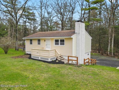 1426 Brislin Rd, Stroudsburg, PA 18360 - photo 3