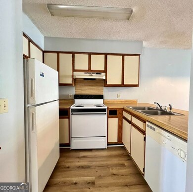 222 Lanier Dr unit 203 223 308, Statesboro, GA 30458 - photo 4