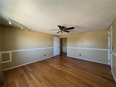 11 Woodbine St unit 3, Pawtucket, RI 02860 - photo 6