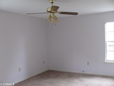 Master Bedroom - Carpet, Ceiling Fan