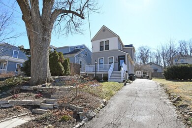 Location! Old world charm meets new world amenitie