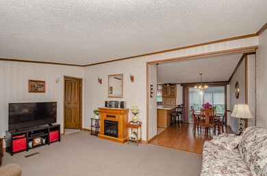 4384 Sharpsburg Rd, Eaton, OH 45320 - photo 5