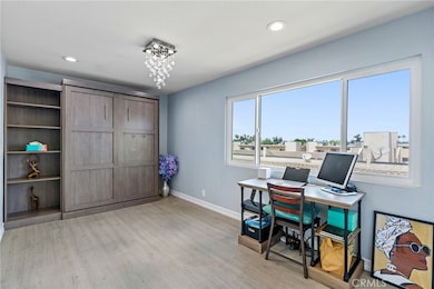 7625 Reseda Blvd unit 302, Reseda, CA 91335 - photo 5