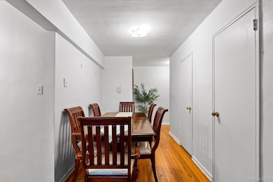 60-11 Broadway unit 3C, Woodside, NY 11377 - photo 2