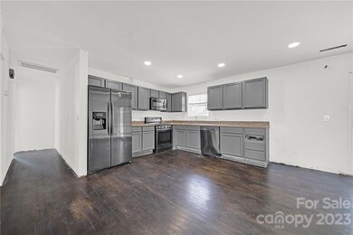 507 Lake View Dr, Fort Mill, SC 29715 - photo 6