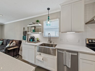 4323 Townes Forest Rd, Friendswood, TX 77546 - photo 7