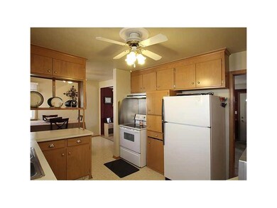 Kitchen. Nice kitchen that s open to the dining ar