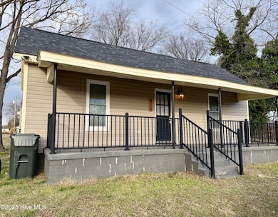 415 Wilson St, Goldsboro, NC 27530 - photo 2