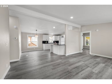 17520 SE 82nd Dr, Clackamas, OR 97015 - photo 6