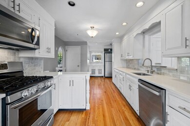 210 Willow St, West Roxbury, MA 02132 - photo 5