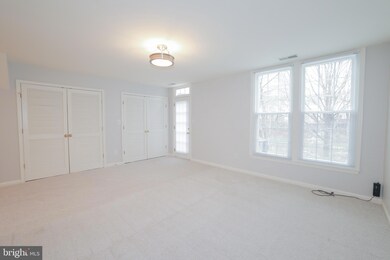46789 Keswick Square, Sterling, VA 20165 - photo 5