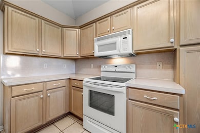 140 Plantation Dr, Seguin, TX 78155 - photo 5