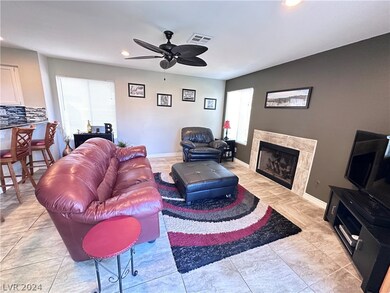 2728 Sattley Cir, Las Vegas, NV 89117 - photo 6