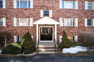 50 Clark St unit 12, Fall River, MA 02720 - photo 3