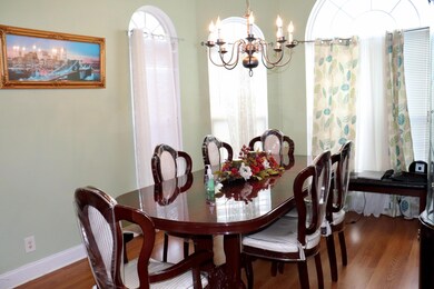 3-DINING ROOM 1