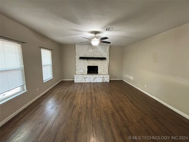 1729 S Pecan Ct, Broken Arrow, OK 74012 - photo 6