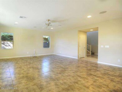 005_Living Room
