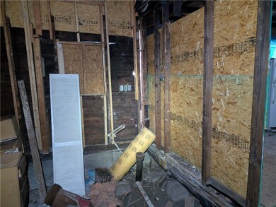 207 W 78th St, Kansas City, MO 64114 - photo 7