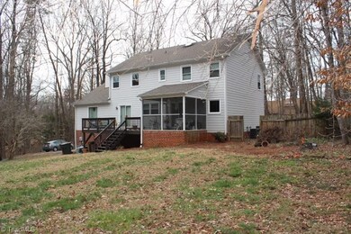 Huge private rear yard