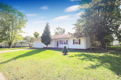 614 Union Ave, Moberly, MO 65270 - photo 2