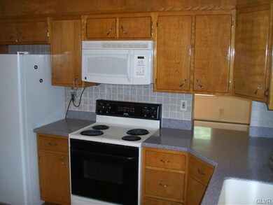 2324 W Allen St, Allentown, PA 18104 - photo 7