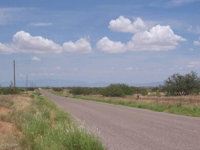 Desert Rd - Looking North