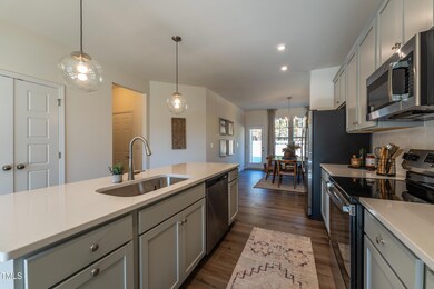 1420 Cooper St, Sanford, NC 27330 - photo 6