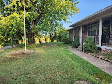 121 Easley St unit 125 Easley, Troy, TN 38260 - photo 2